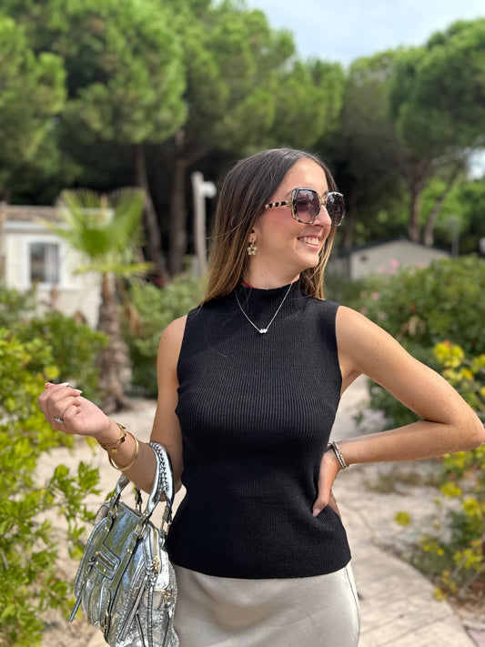 Top Sarah noir